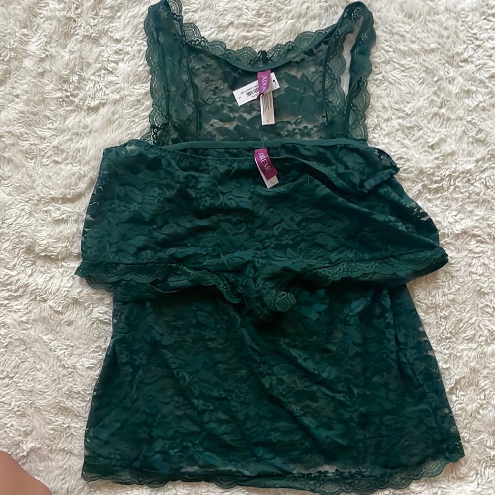NWT - large lace pajama set
